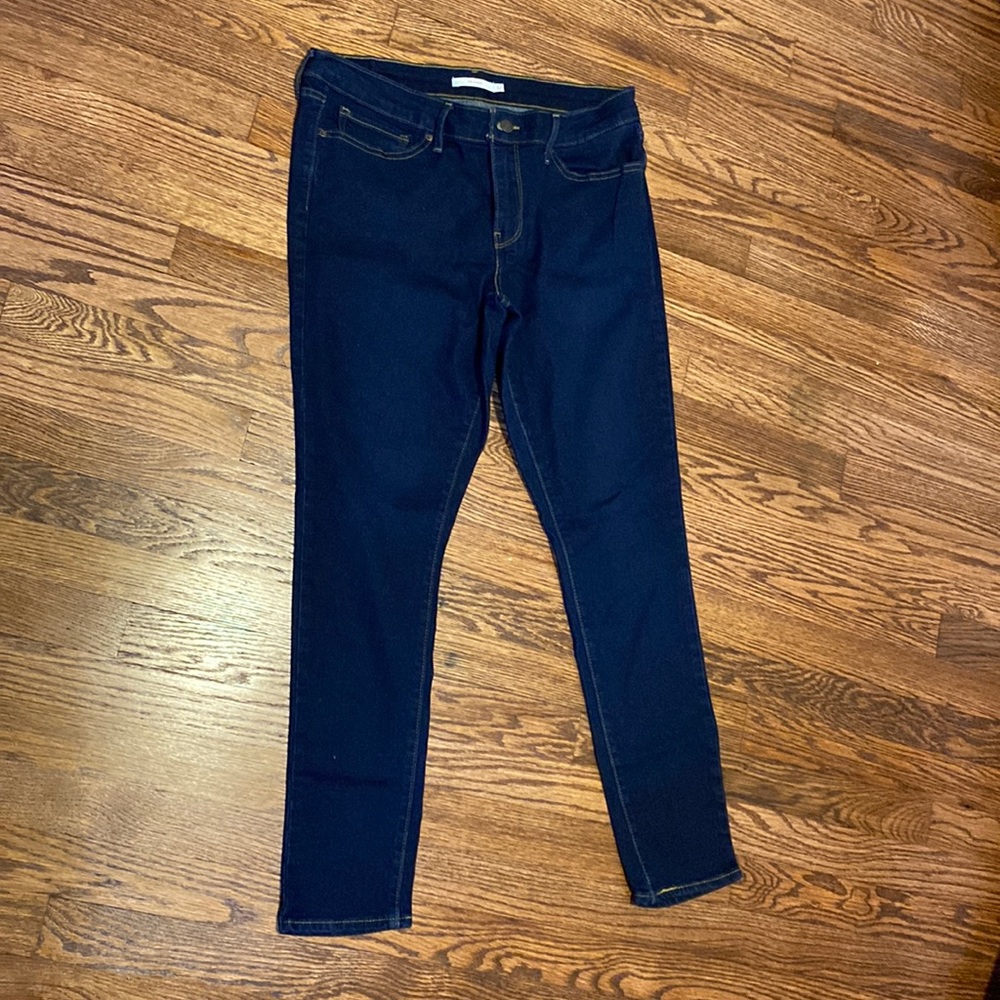 Ladies Levi’s Skinny Jeans